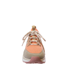 Load image into Gallery viewer, OTBT - SPEED in ROSETTE Sneakers