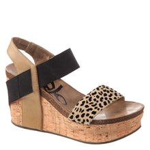Load image into Gallery viewer, OTBT - BUSHNELL in DESERT Wedge Sandals

